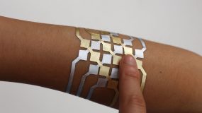 Tatuagens tecnológicas transformam a pele em dispositivo inteligente