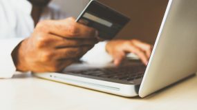 Os riscos da crescente fusão entre e-commerce e redes sociais
