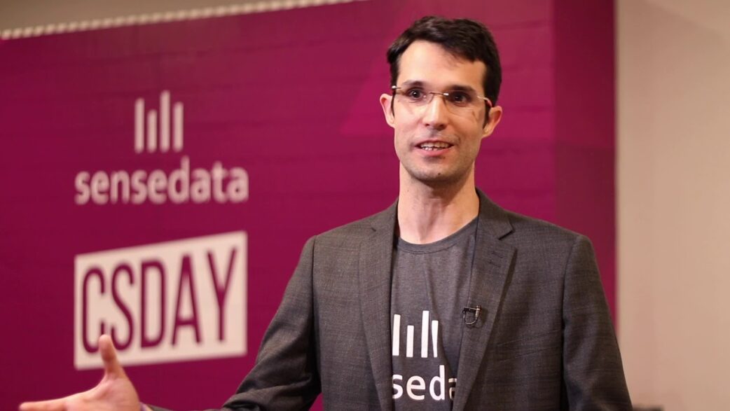 Mateus Pestana, CEO da SenseData, dá palestra no evento CSDAY