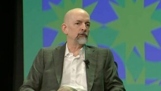 Neal Stephenson centra foco na crise climática