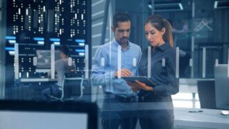 Do hype ao humano: o que sua empresa precisa entender sobre futuro da IA no trabalho